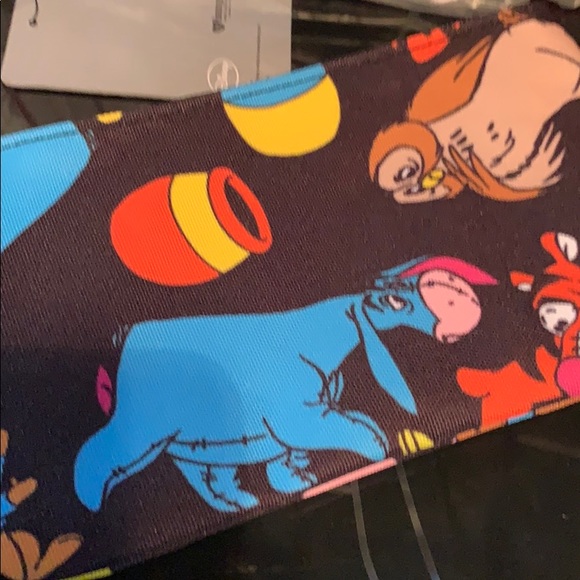 Last one! Winnie The Pooh Case - Picture 3 of 4